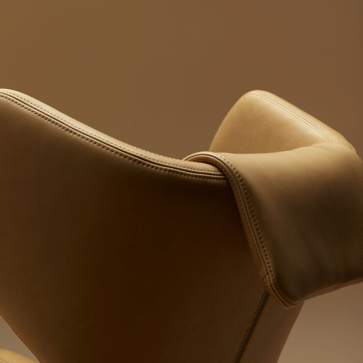 Vitra Grand Repos Loungesessel drehbar Ohrensessel einzeln Synchronmechanik