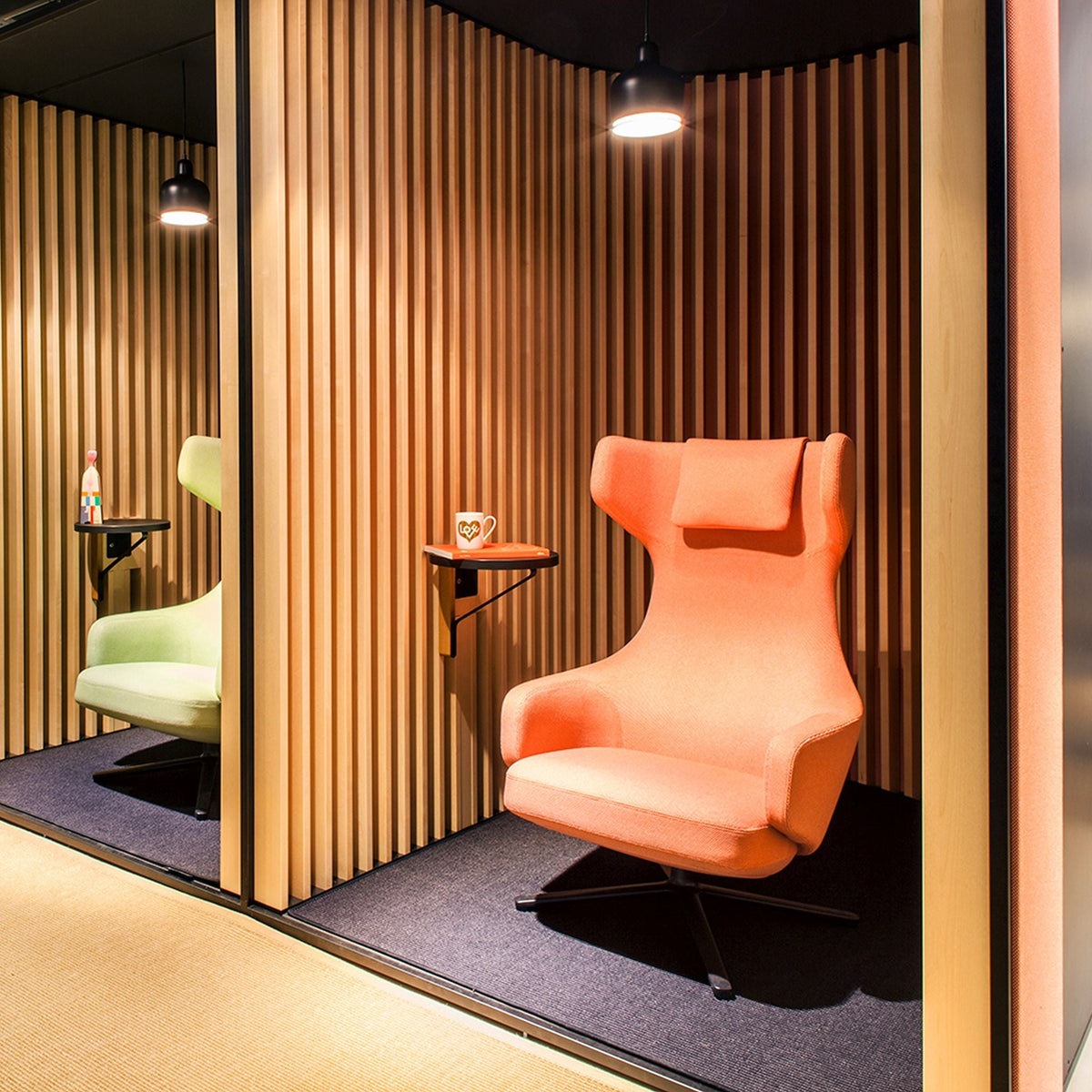 Vitra Grand Repos Loungesessel drehbar Ohrensessel einzeln Synchronmechanik