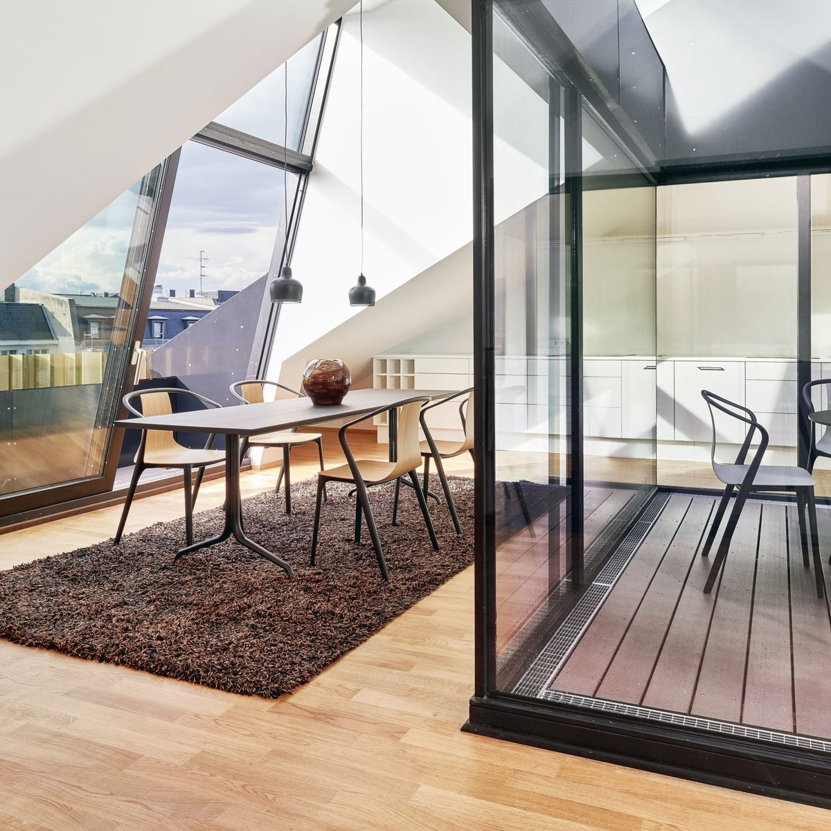 Vitra Belleville Chair Stuhl Kunststoff / Holz stapelbar Indoor & Outdoor