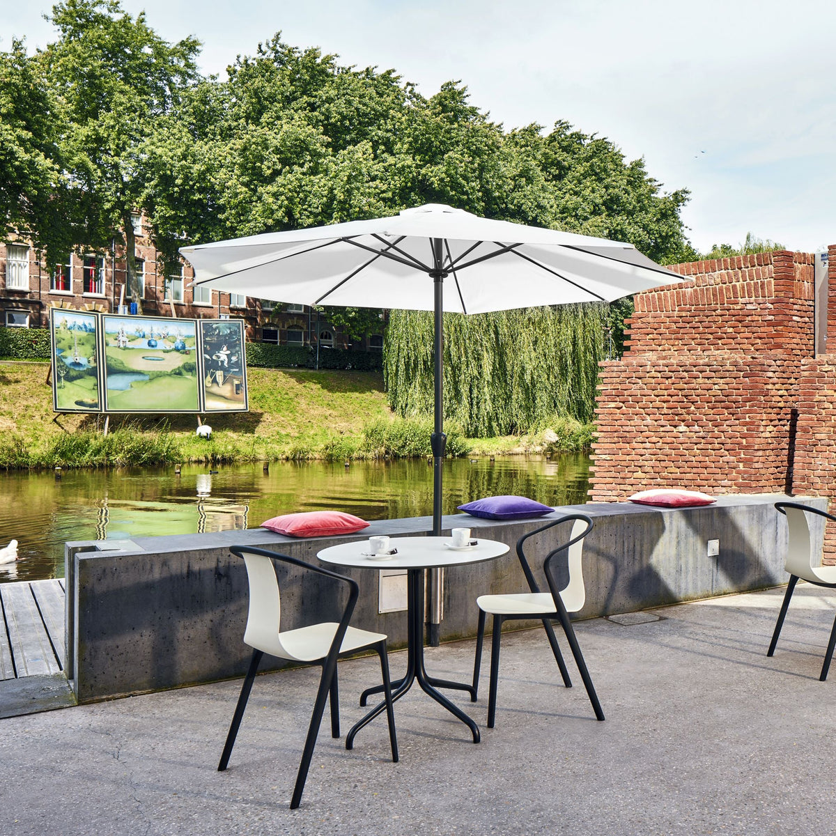 Vitra Belleville Chair Stuhl Kunststoff / Holz stapelbar Indoor & Outdoor