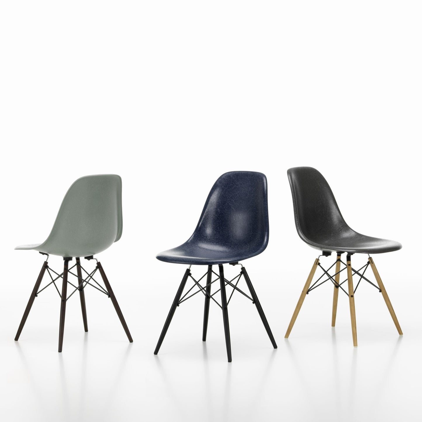 Vitra Eames Fiberglass Side Chair 4 Gestellvarianten & Sitzpolster optional