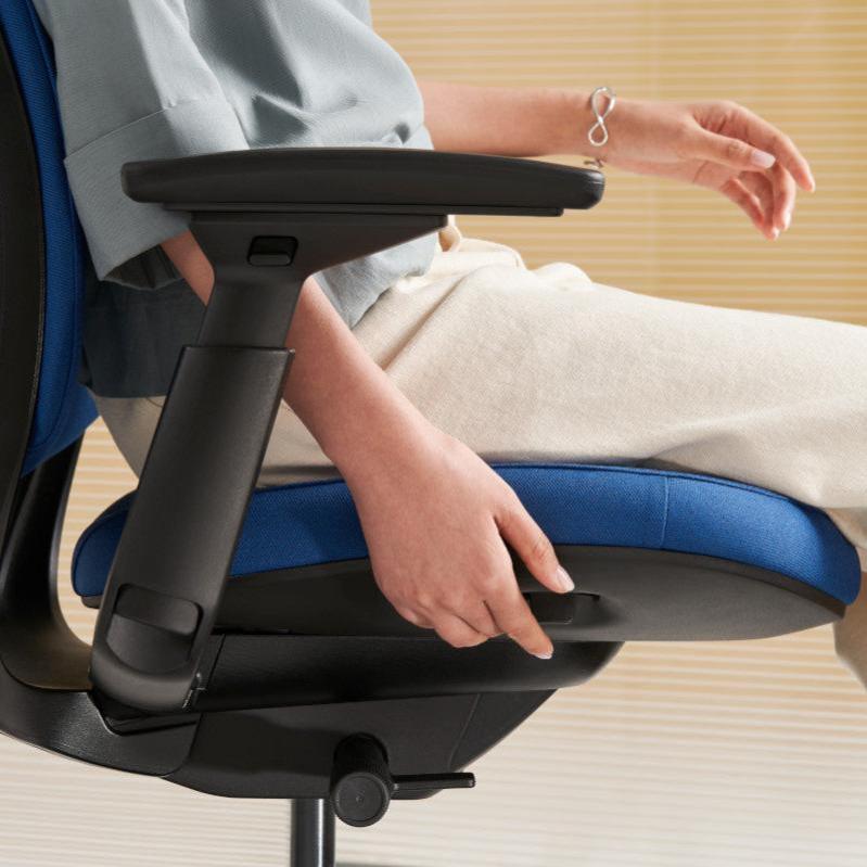 Steelcase Series 2 Bürostuhl mit Armlehnen Netzrücken