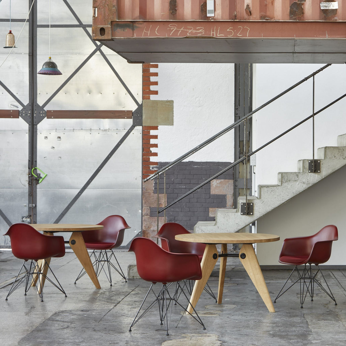 Vitra Guéridon Table runder Besprechungstisch / Esstisch Holz