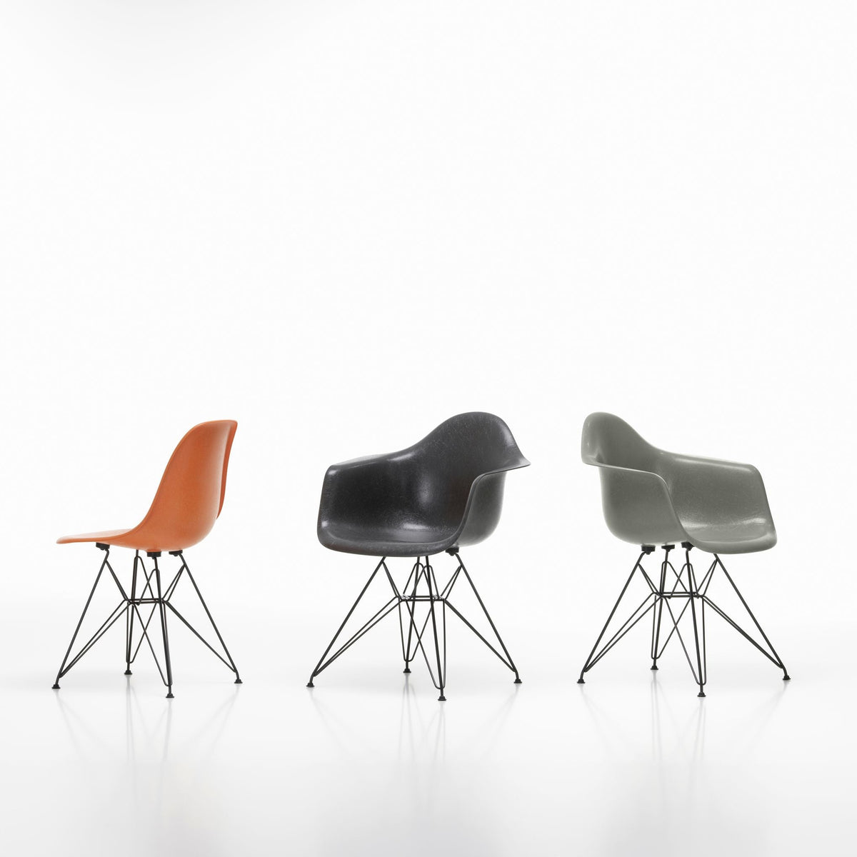 Vitra Eames Fiberglass Armchair 4 Gestellvarianten & Sitzpolster optional