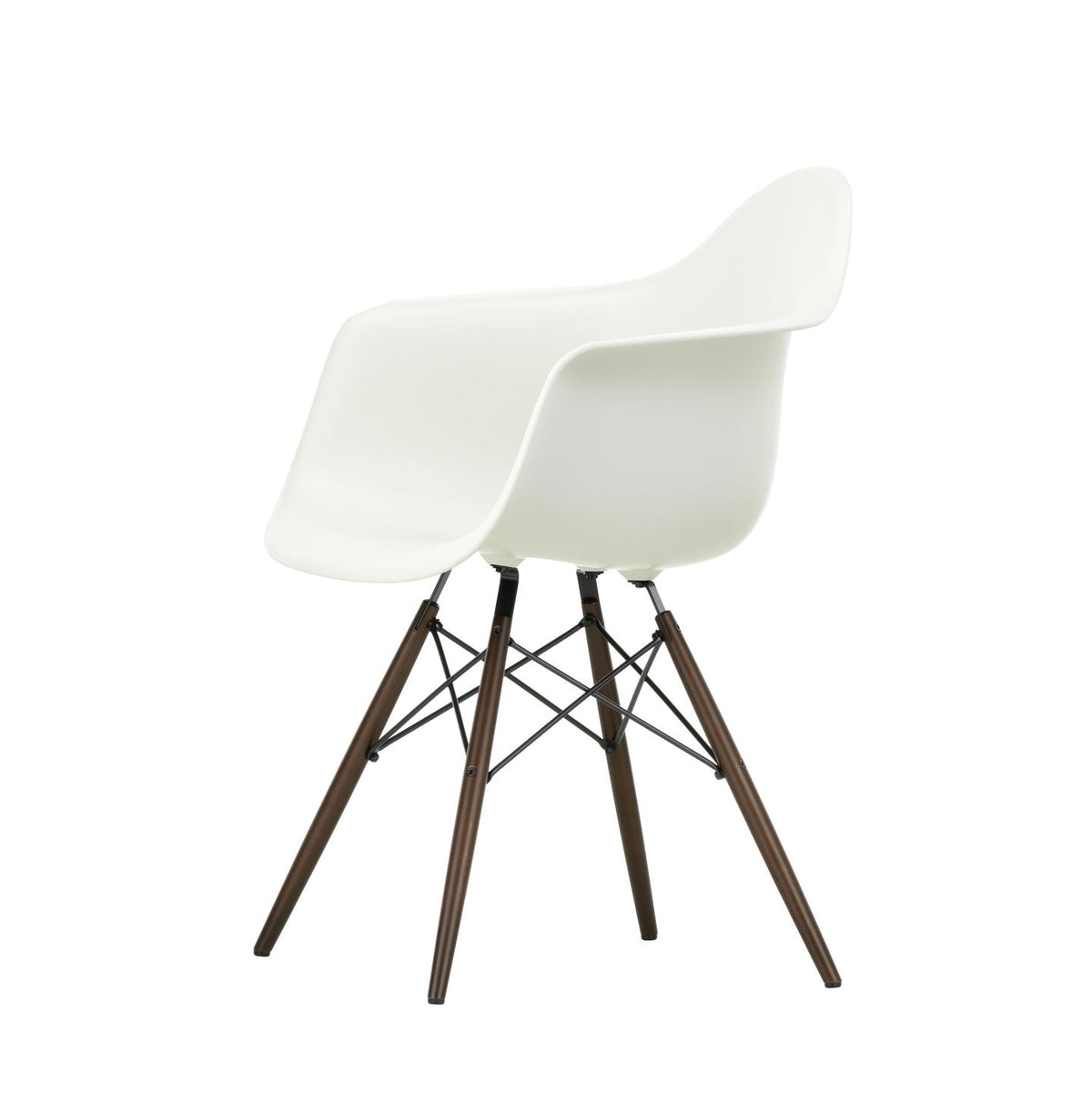 Vitra Eames Plastic Armchair DAW RE Ahorn dunkel Kunststoff recycelt