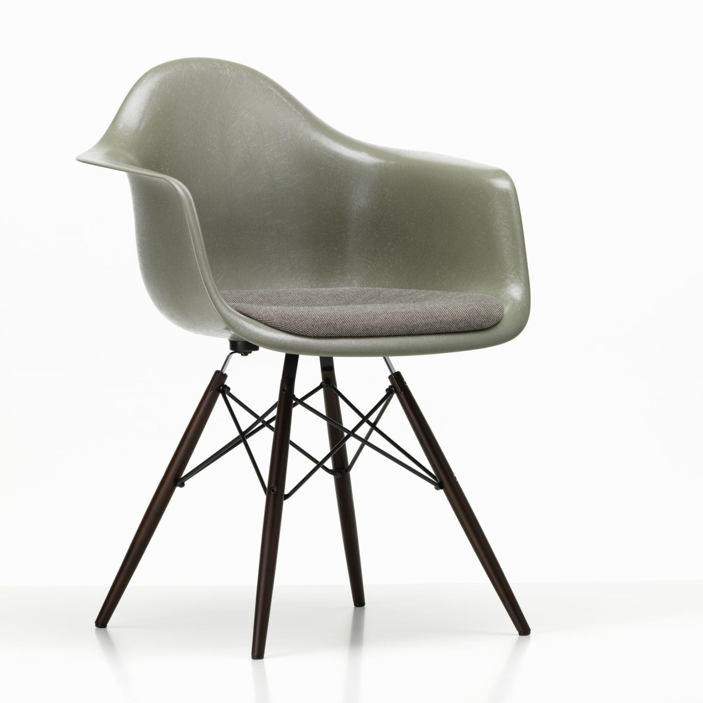 Vitra Eames Fiberglass Armchair 4 Gestellvarianten & Sitzpolster optional
