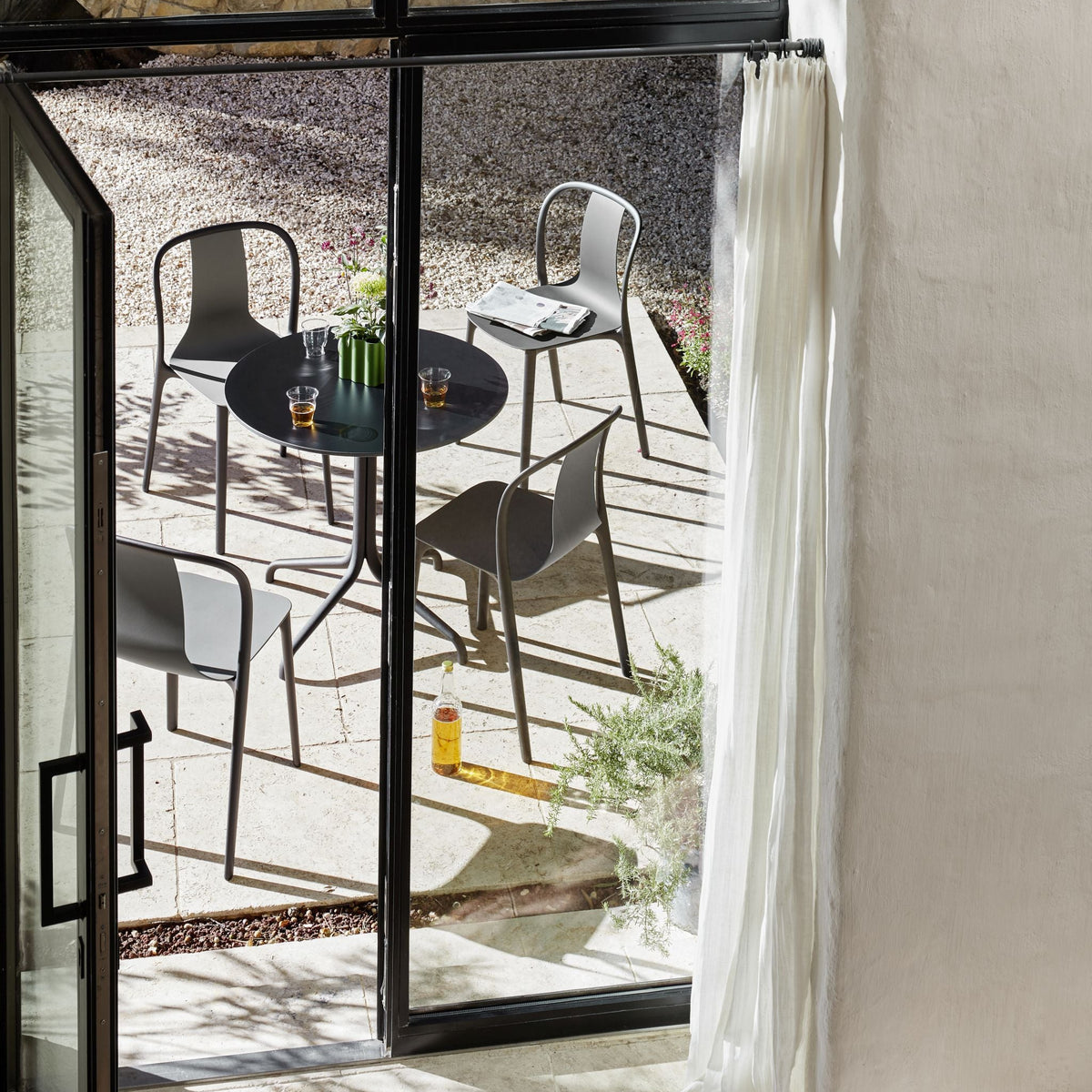 Vitra Belleville Chair Stuhl Kunststoff / Holz stapelbar Indoor & Outdoor