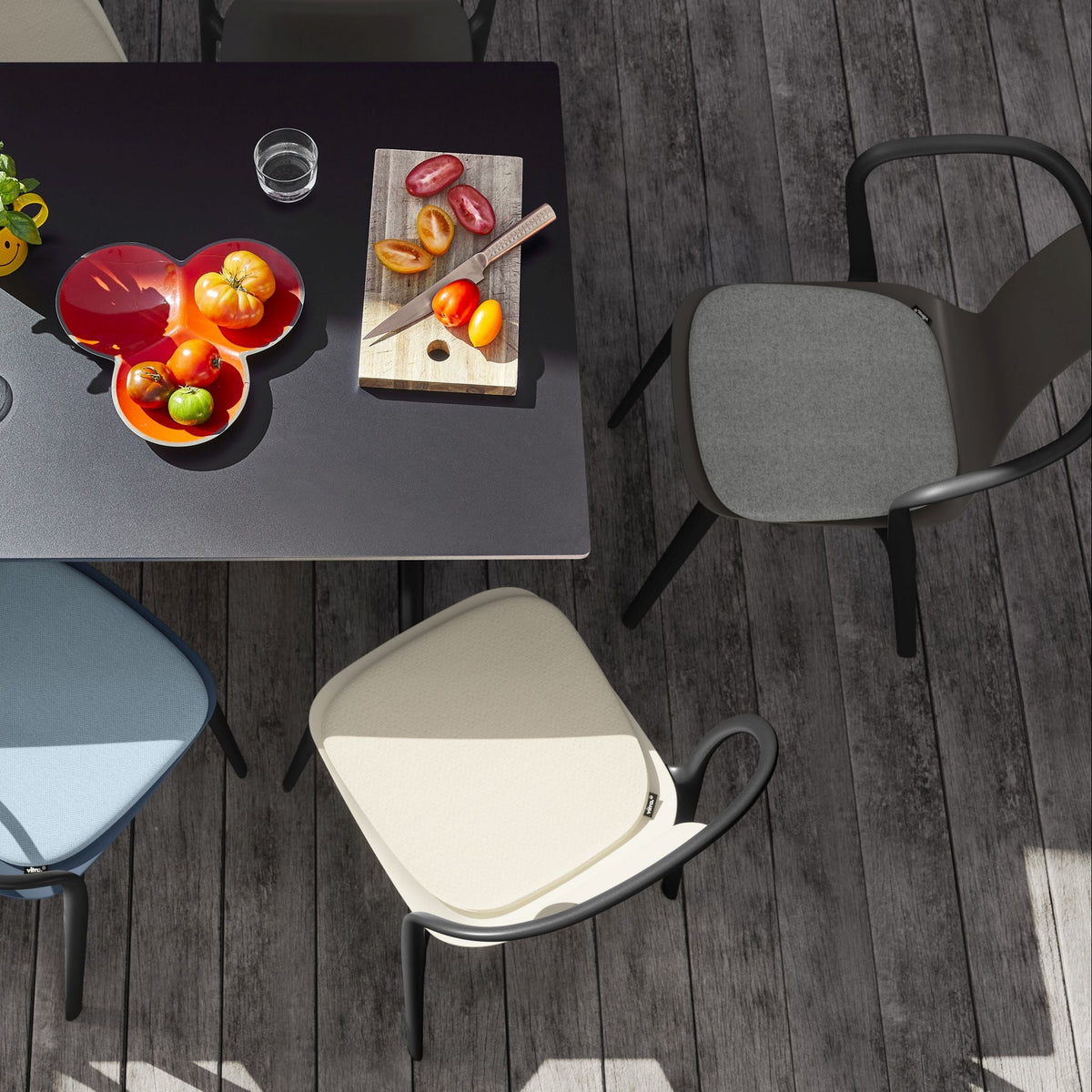 Vitra Belleville Chair Stuhl Kunststoff / Holz stapelbar Indoor & Outdoor