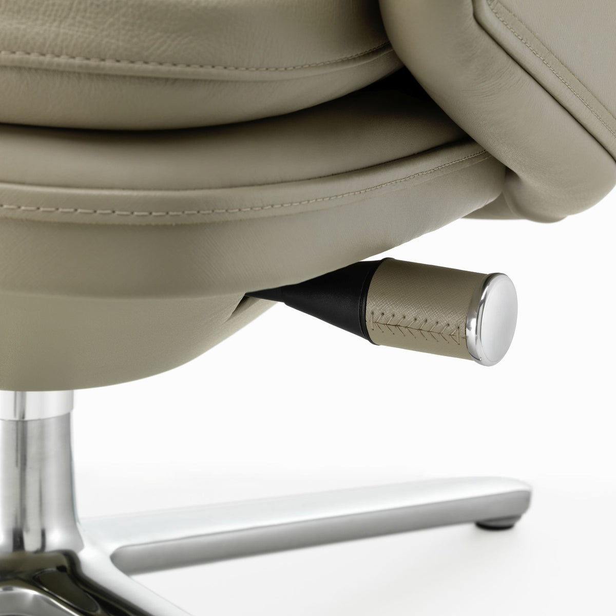 Vitra Grand Relax Loungesessel drehbar hoher Sessel einzeln Synchronmechanik