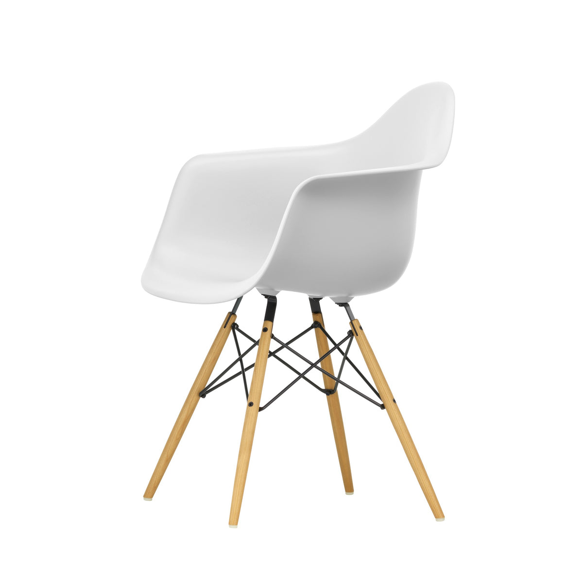 Vitra Eames Plastic Armchair DAW RE Esche honigfarben Kunststoff recycelt