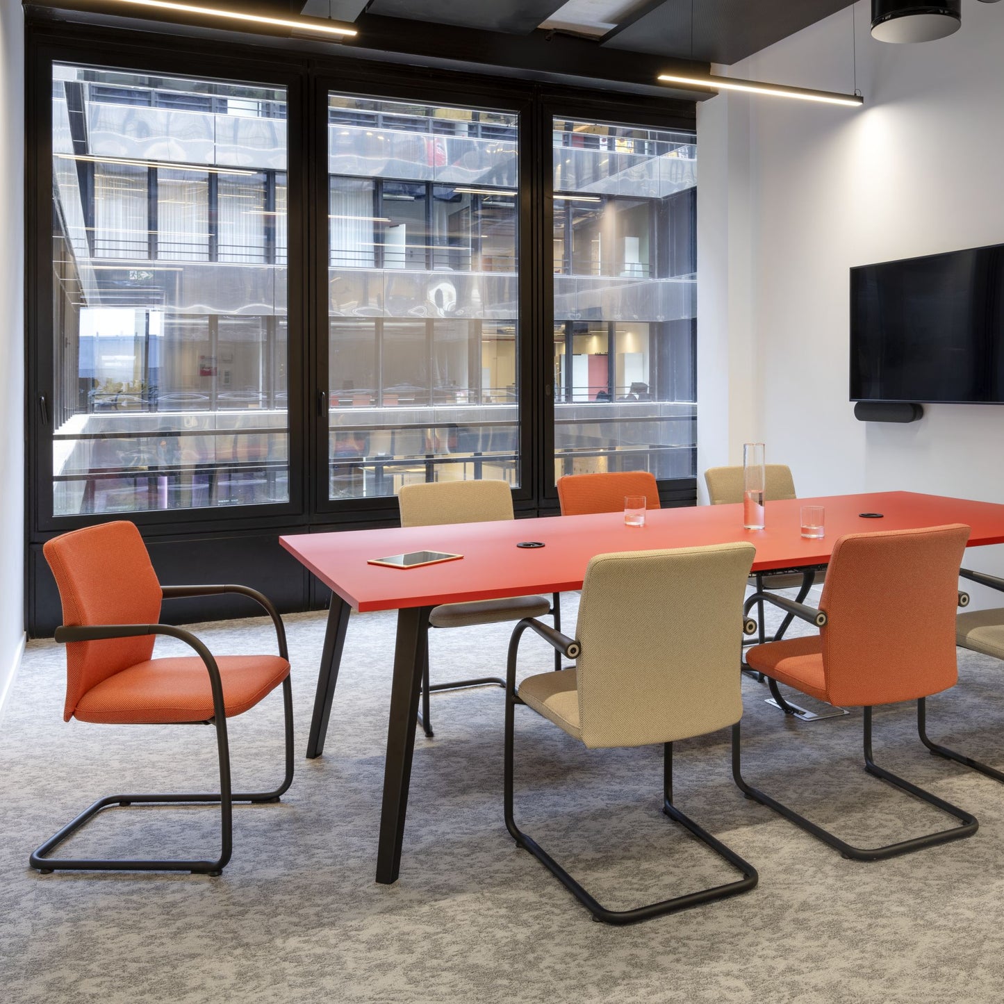 Vitra ID Visitor Soft Freischwinger Vollpolster Stoff / Leder stapelbar optional