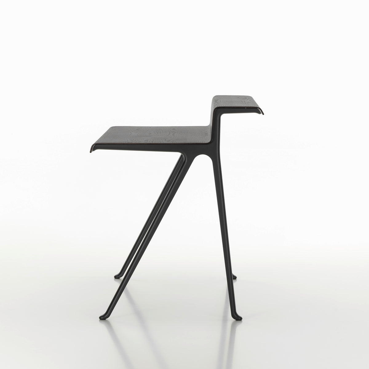 Vitra Courier Schreibtisch Eiche dunkel natur