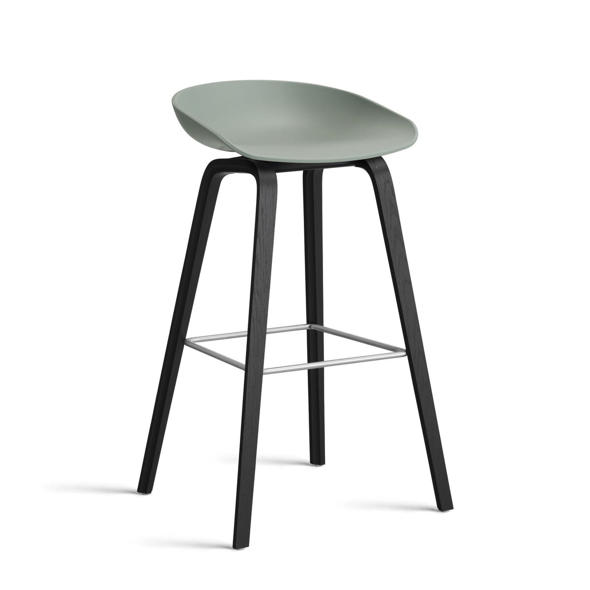 Hay AAS 32 Barhocker – Sitz Kunststoff recycelt Gestell Eiche/Nussbaum