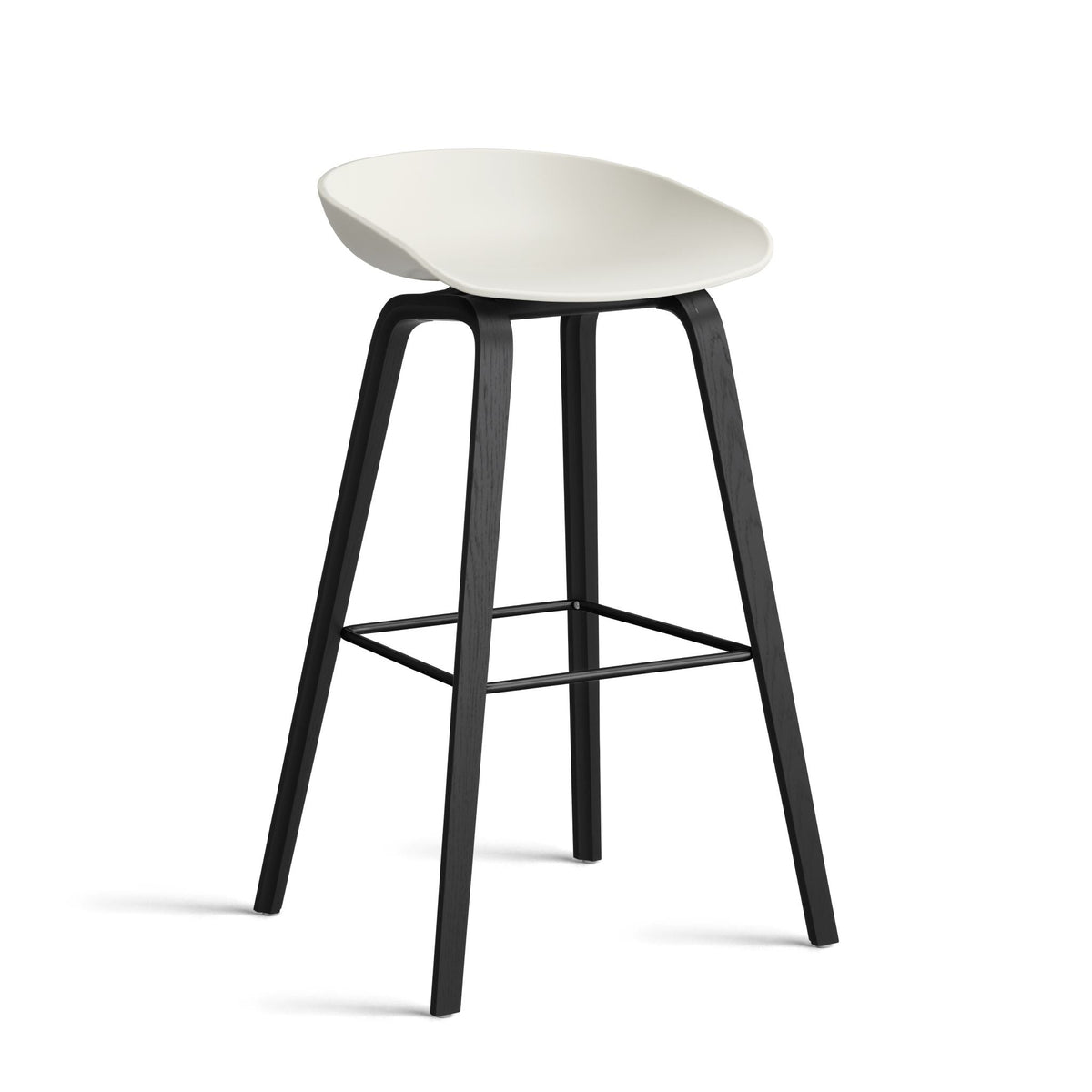 Hay AAS 32 Barhocker – Sitz Kunststoff recycelt Gestell Eiche/Nussbaum