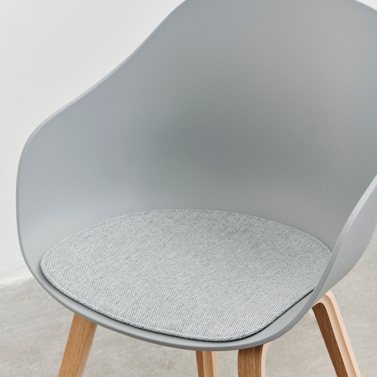 HAY About A Chair AAC 222 Armlehnstuhl Kunststoff Gestell 4-Fuß Sperrholz