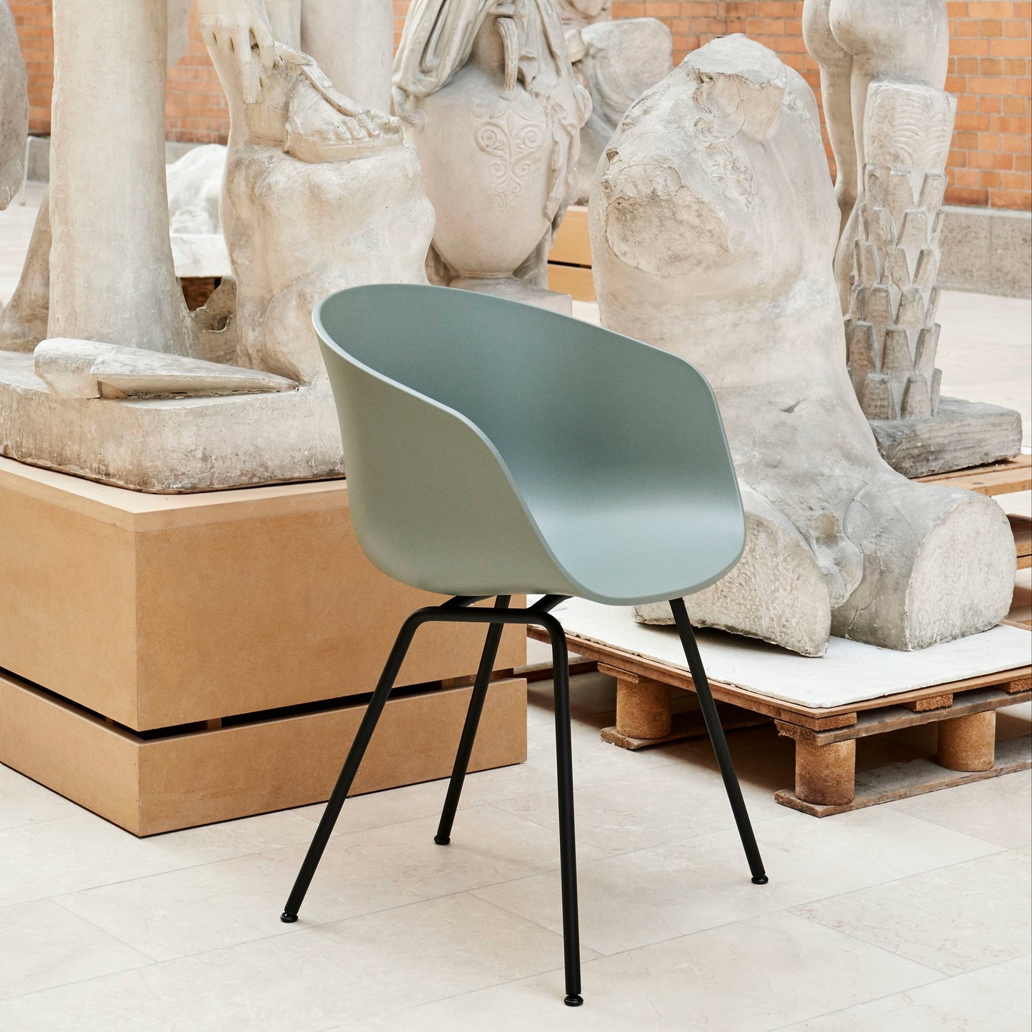 HAY About A Chair AAC 26 Armlehnstuhl Kunststoff Gestell 4-Fuß Stahlrohr