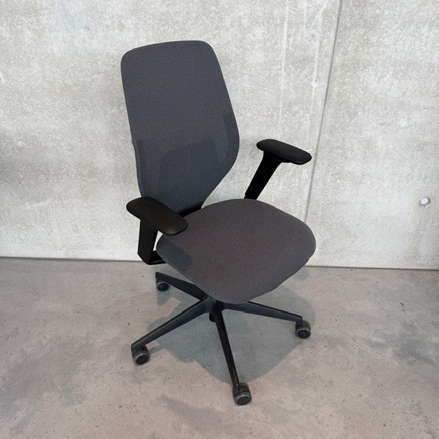 Vitra ACX Mesh Bürostuhl Sitz gepolstert Grid Knit Rücken Netz Knitted Mesh - Outlet