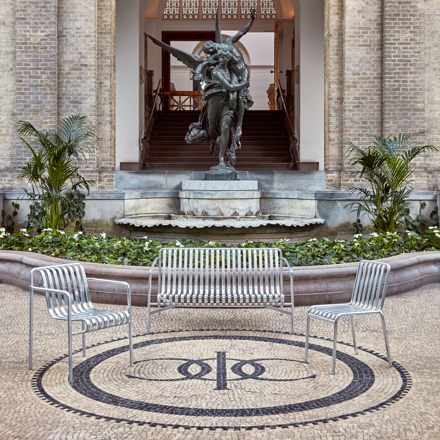 HAY Palissade Dining Armchair Outdoor-Stuhl mit Armlehnen