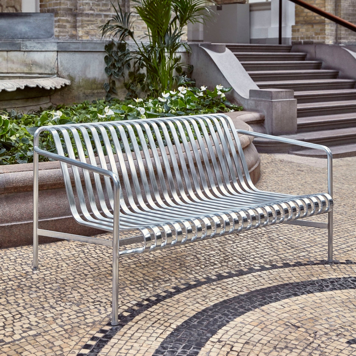 HAY Palissade Lounge Sofa Outdoor-Sitzbank mit Armlehnen