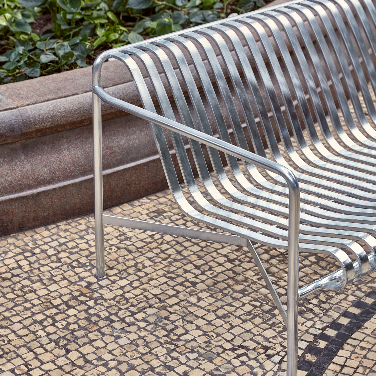 HAY Palissade Lounge Sofa Outdoor-Sitzbank mit Armlehnen