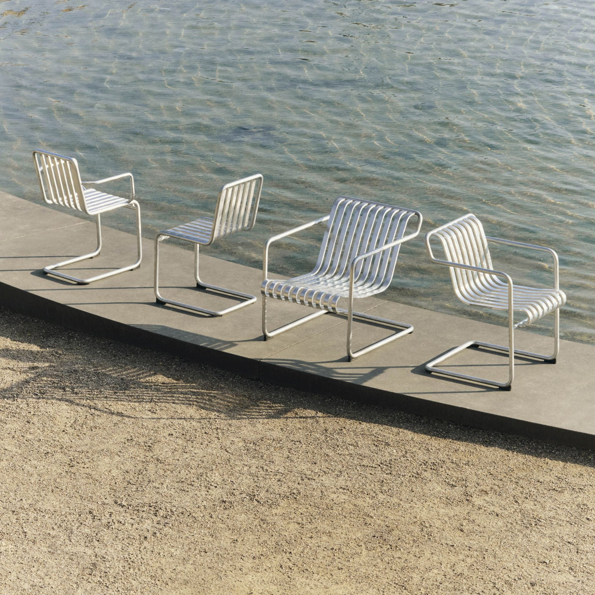 HAY Palissade Cantilever Chair Outdoor-Stuhl Freischwinger 4 Varianten