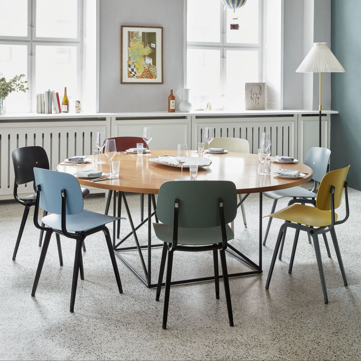 Hay Revolt Chair 4-Fuß-Stuhl Sitz & Rücken ABS-Kunststoff Stahlgestell