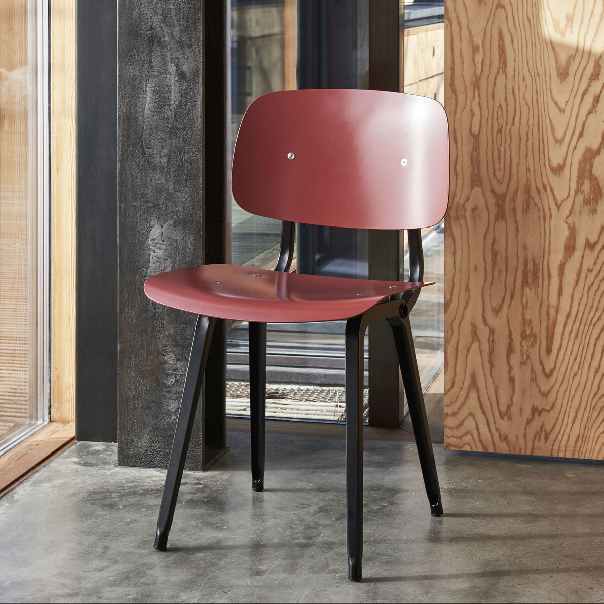 Hay Revolt Chair 4-Fuß-Stuhl Sitz & Rücken ABS-Kunststoff Stahlgestell
