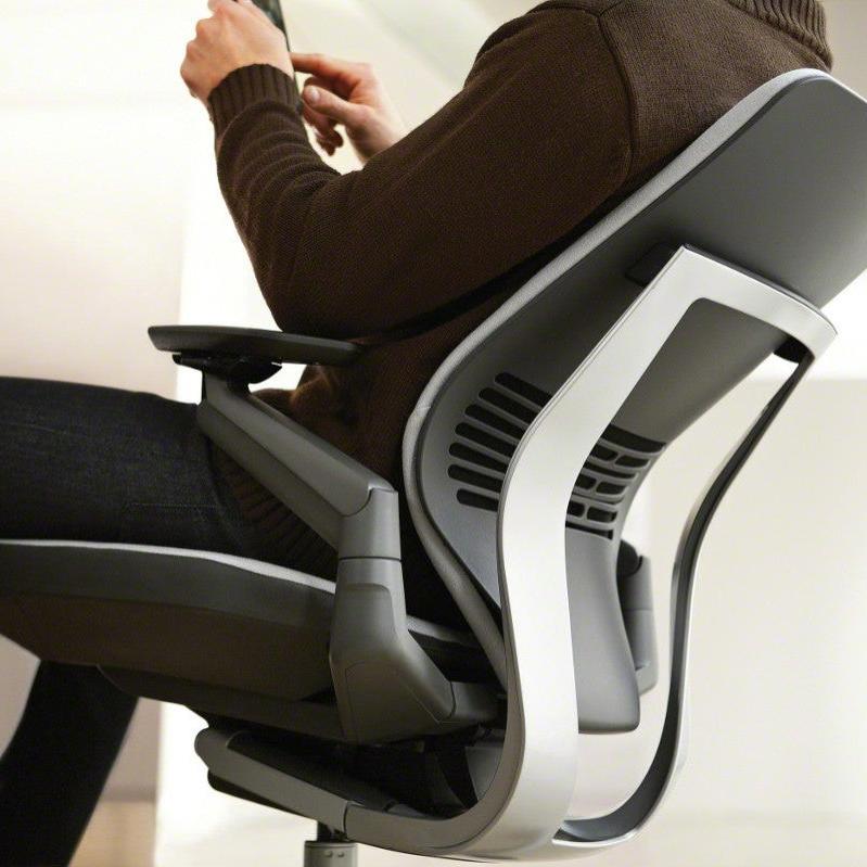 Steelcase Gesture Bürostuhl 360° Armlehnen bis 160 kg Körpergewicht