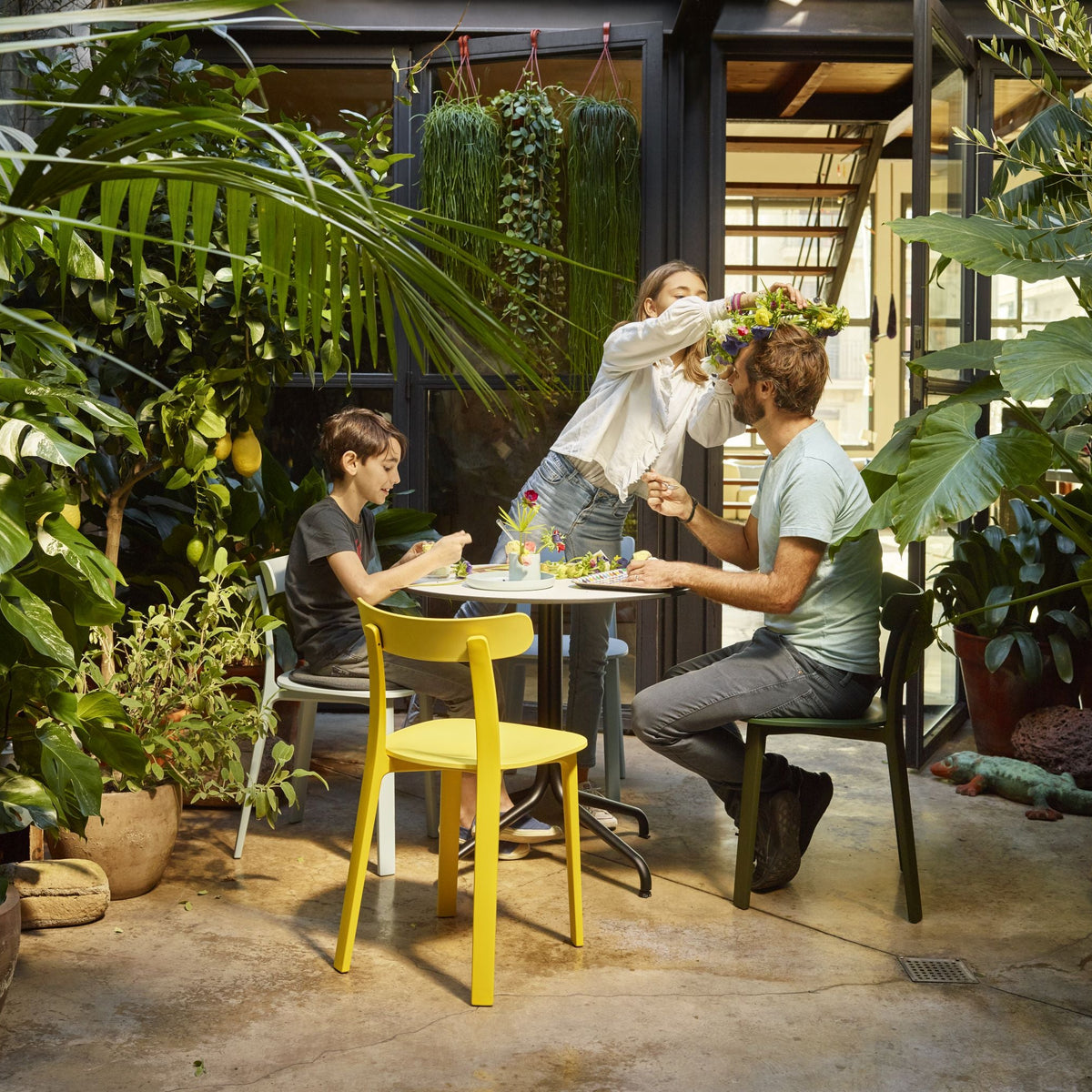 Vitra Belleville Table Bistrotisch rund oder eckig Indoor & Outdoor