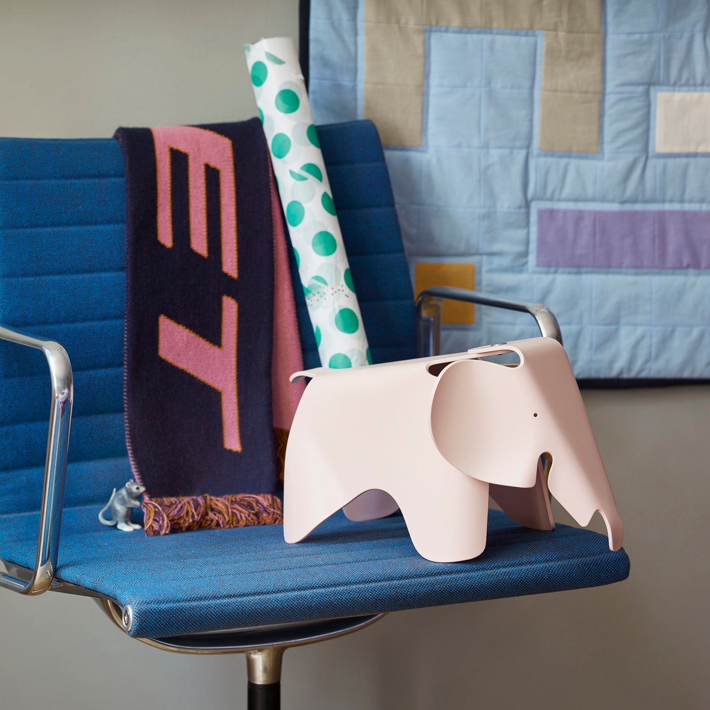 Vitra Eames Elephant small RE Dekoobjekt klein Kunststoff recycelt