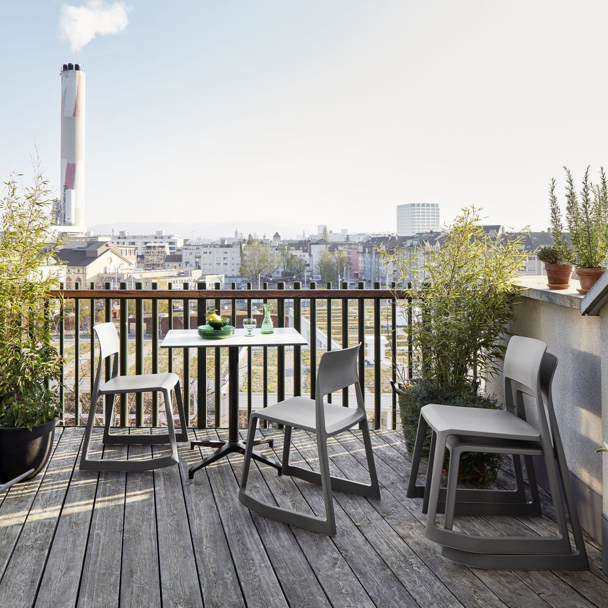 Vitra Belleville Table Bistrotisch rund oder eckig Indoor & Outdoor