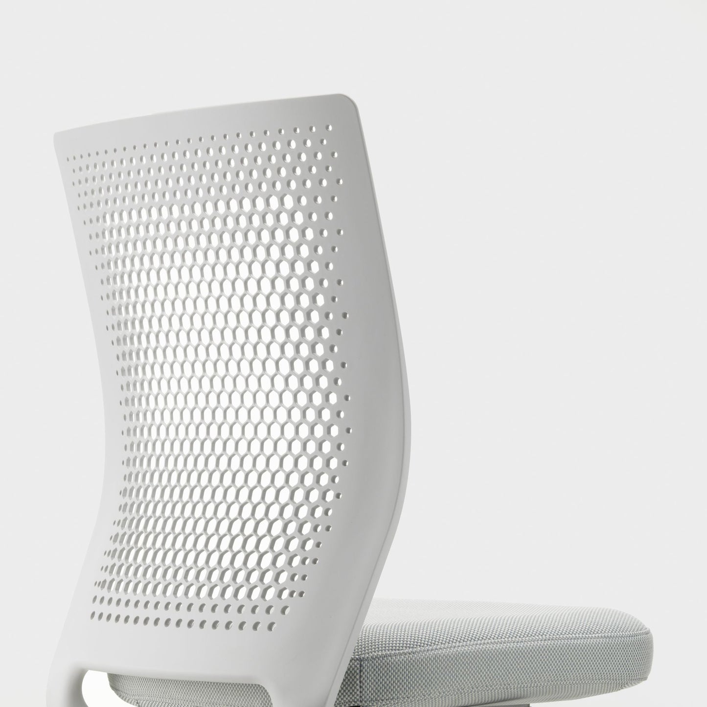 Vitra ID Air Bürostuhl gelochter patentierter Kunststoffrücken Sitzbezug Plano
