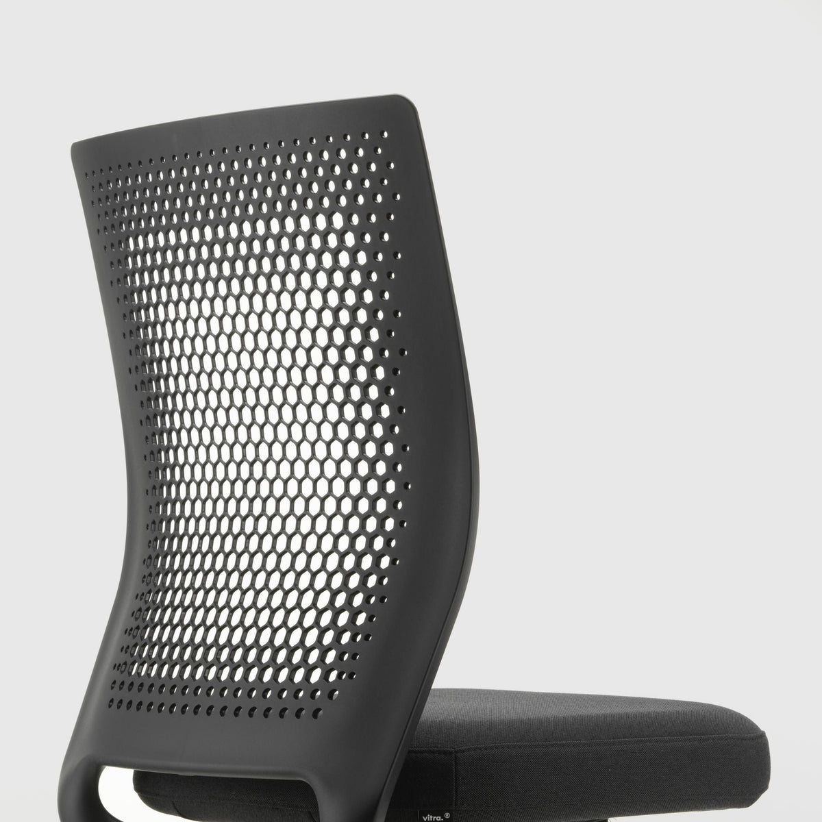 Vitra ID Air Bürostuhl gelochter patentierter Kunststoffrücken Sitzbezug Plano