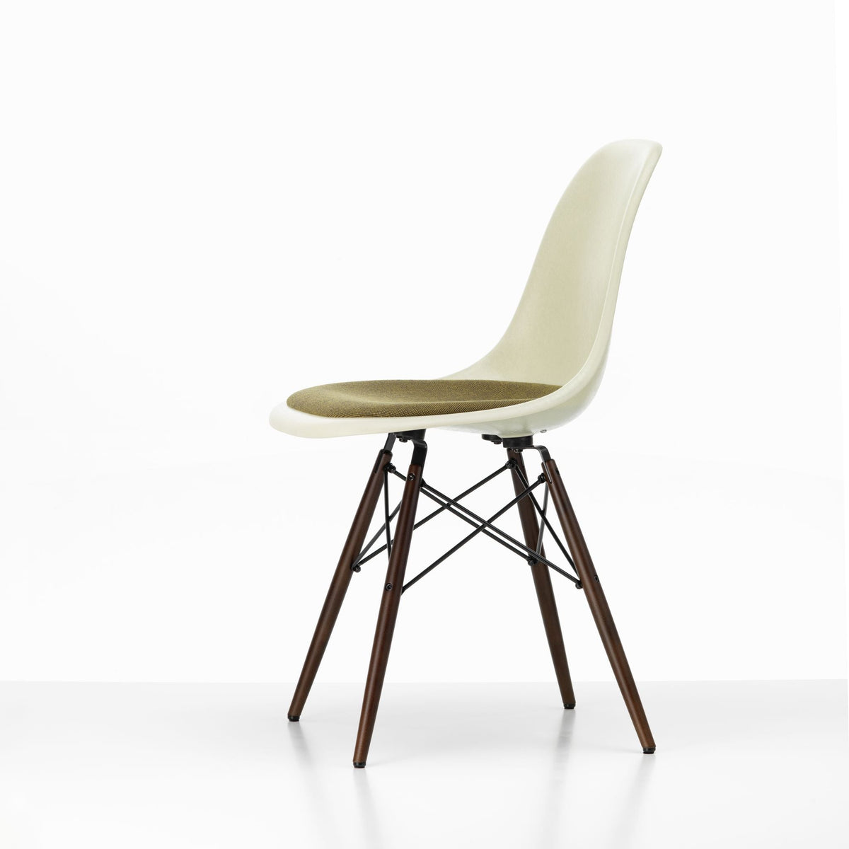 Vitra Eames Fiberglass Side Chair 4 Gestellvarianten & Sitzpolster optional