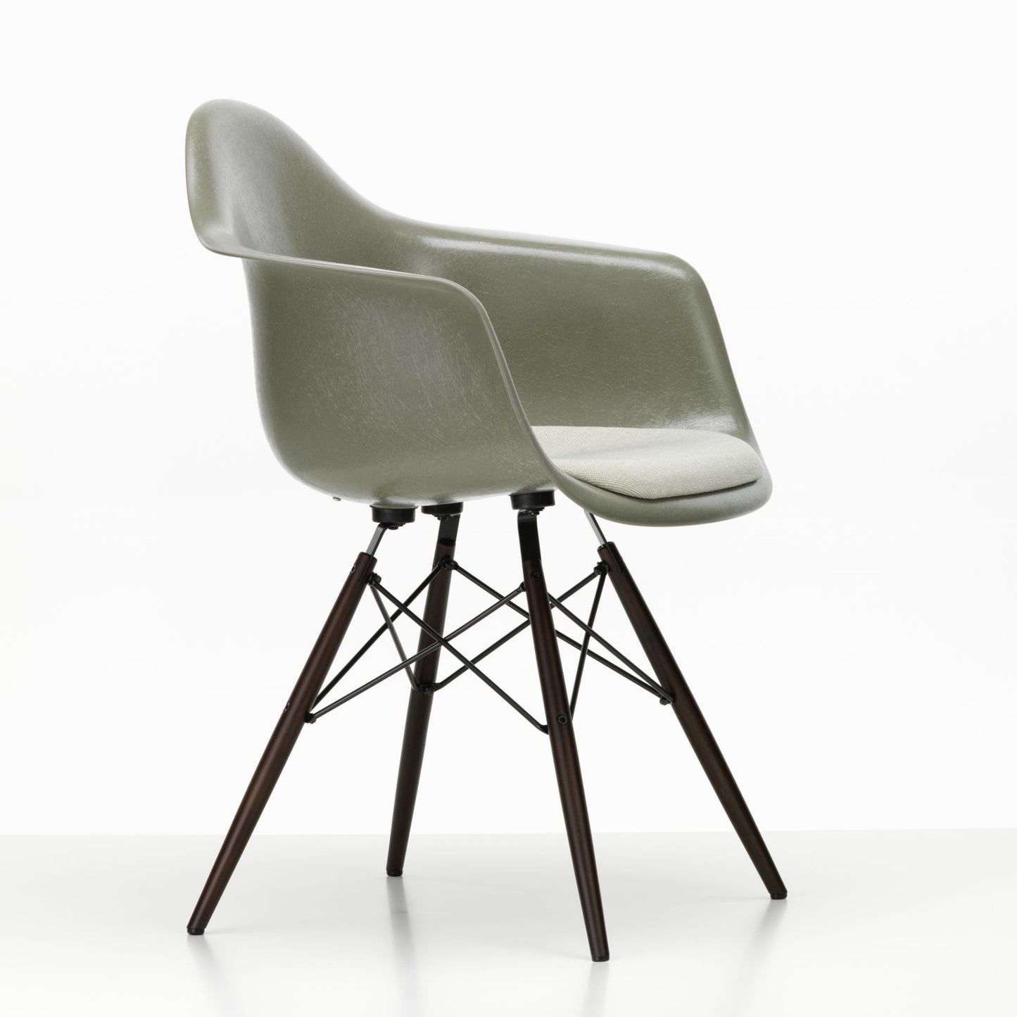 Vitra Eames Fiberglass Armchair 4 Gestellvarianten & Sitzpolster optional