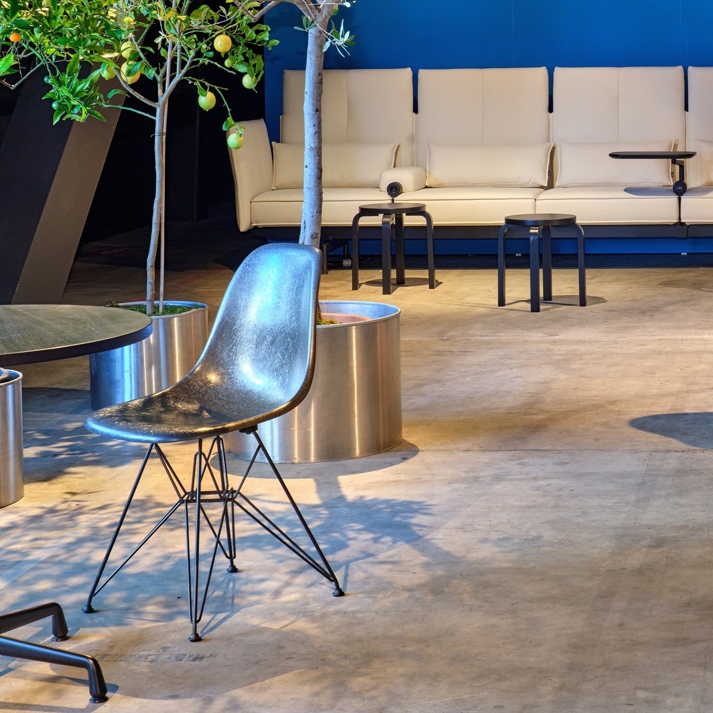 Vitra Eames Fiberglass Side Chair 4 Gestellvarianten & Sitzpolster optional