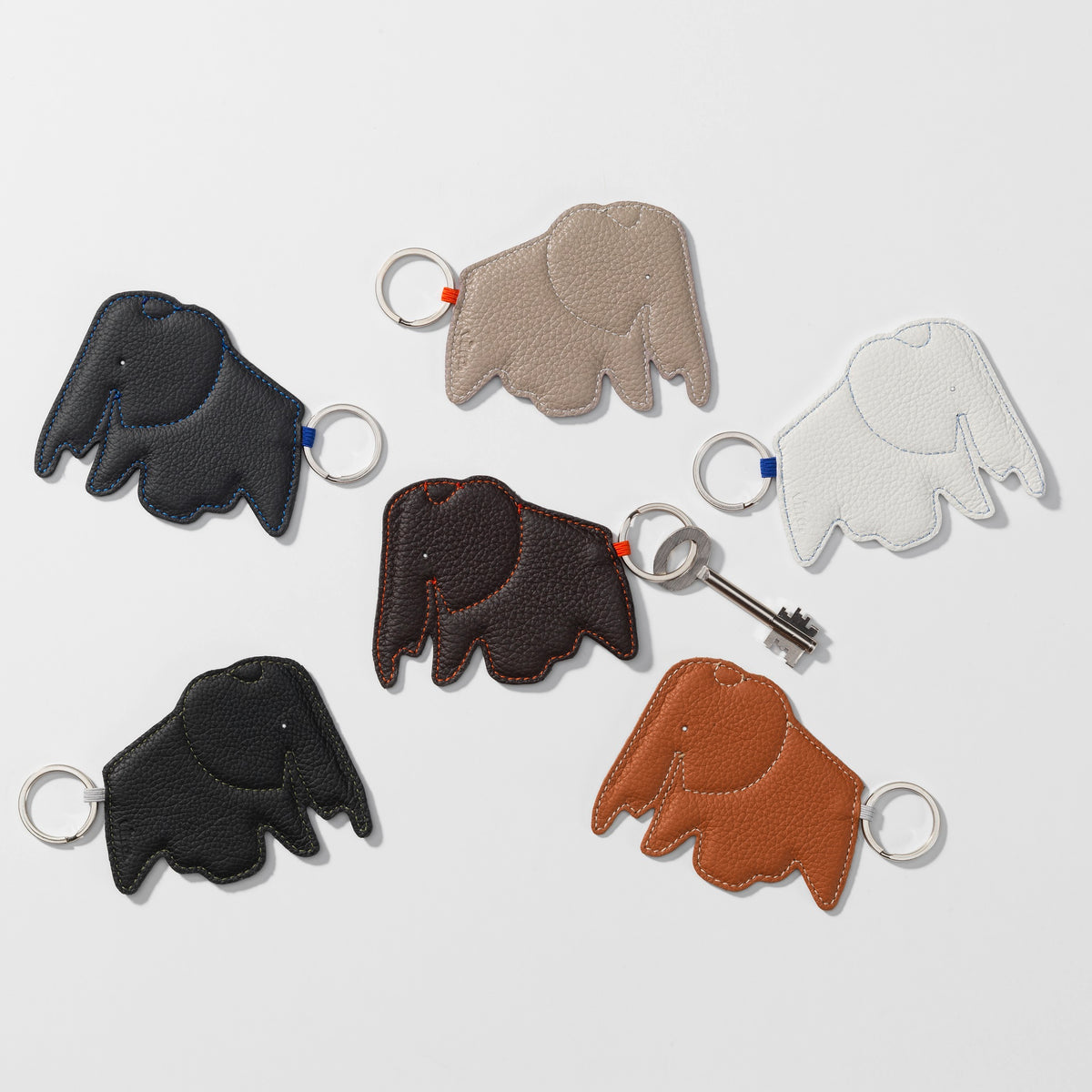 Vitra Key Ring Schlüsselanhänger chocolate Elephant Rindsleder