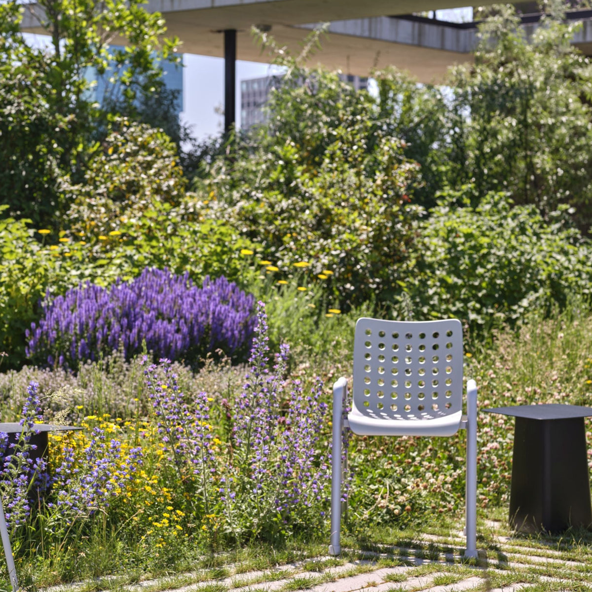 Vitra Metal Side Table Beistelltisch Metall Indoor & Outdoor