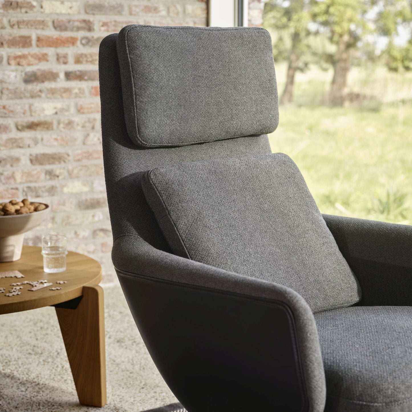 Vitra Grand Relax Loungesessel drehbar mit Ottoman hoher Sessel & Hocker