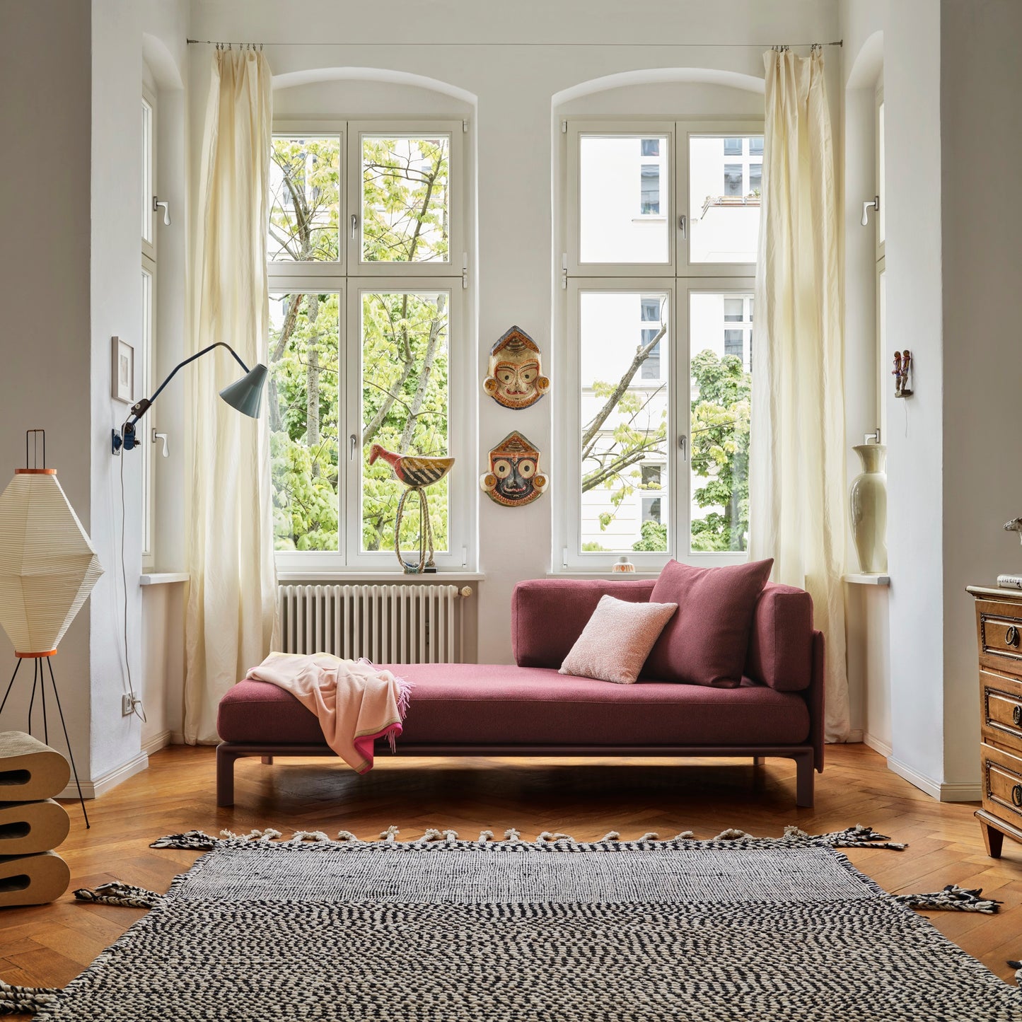 Vitra Colour Block Blanket von Hella Jongerius Wolldecke schwarz - blau