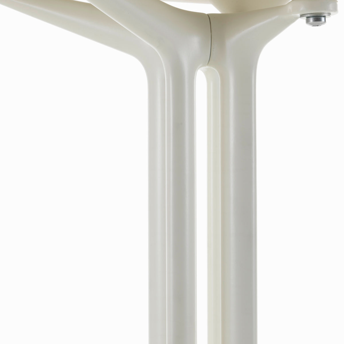 Vitra Eames Plastic Armchair DAL RE recycelter Kunststoff La Fonda Base