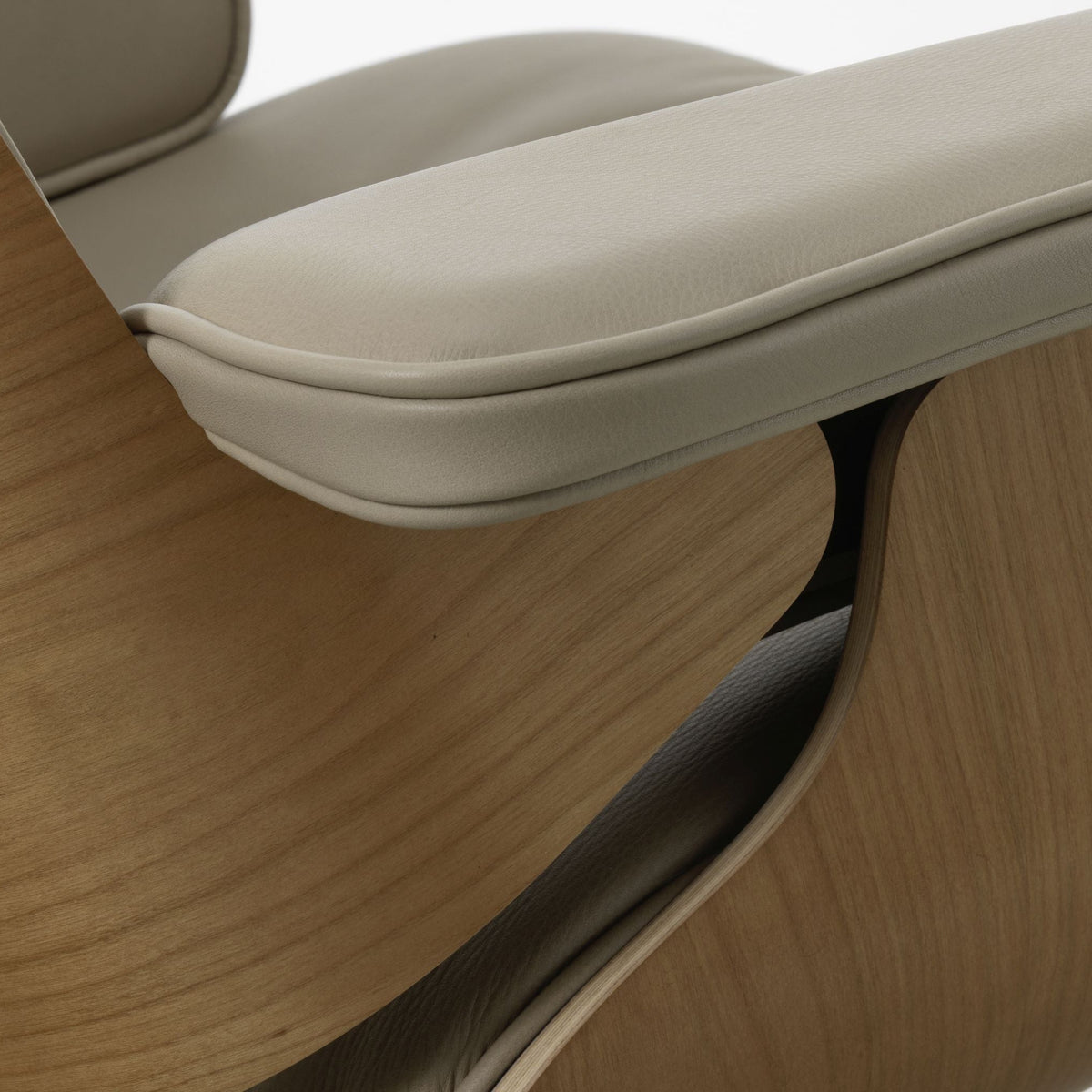 Vitra Eames Lounge Chair Relax-Sessel einzeln Stoff / Leder & Furnier