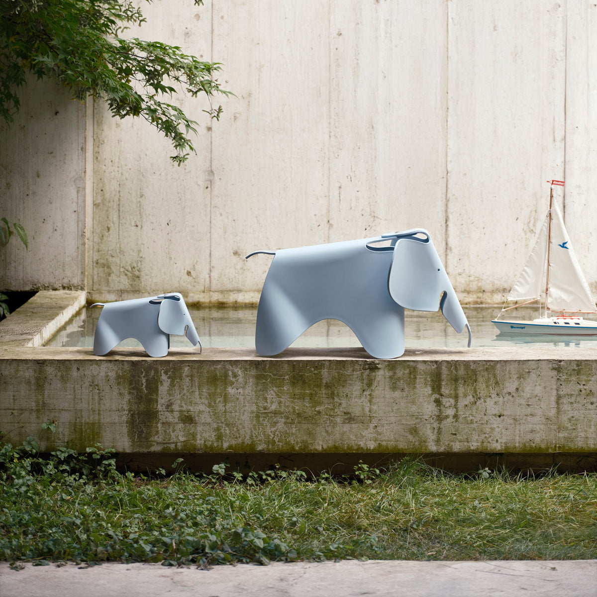 Vitra Eames Elephant Plastic RE Hocker Sitzobjekt Kunststoff recycelt