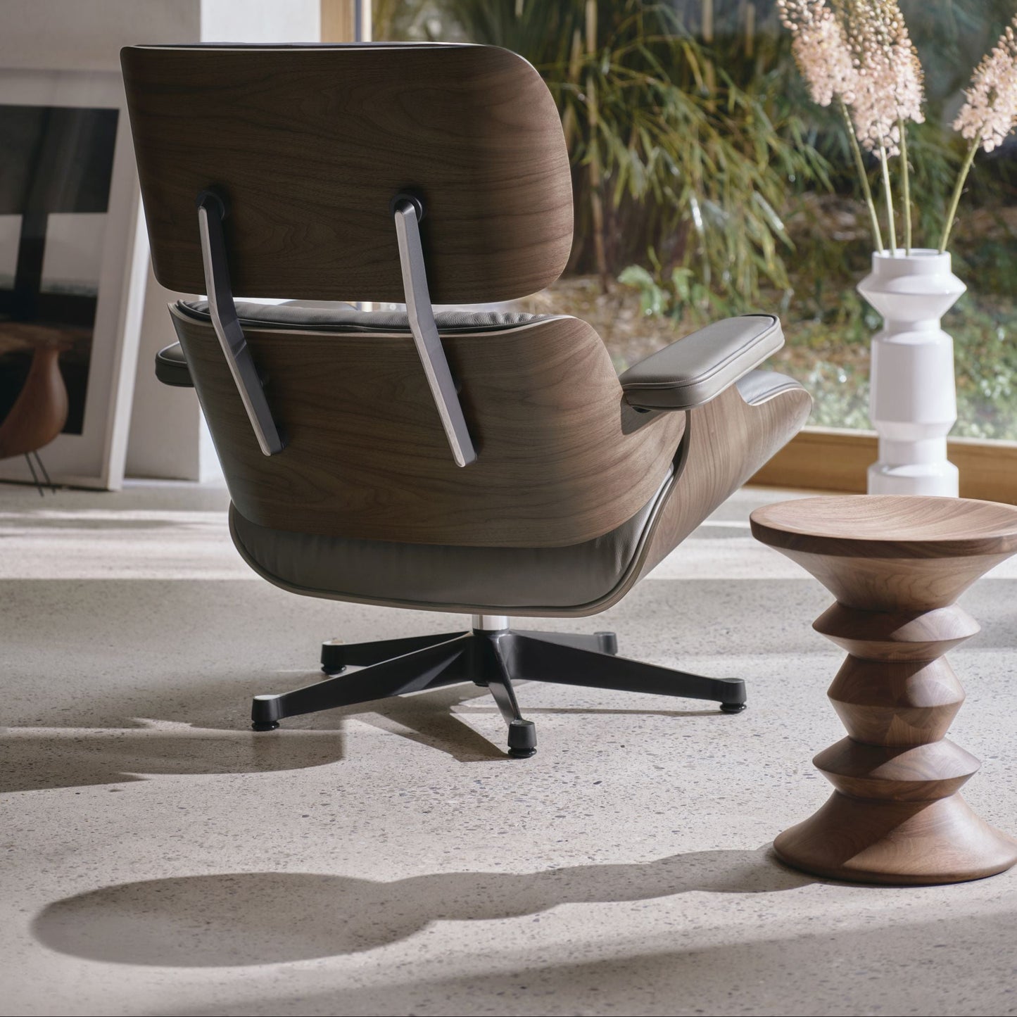 Vitra Stools Charles & Ray Eames Hocker Beistelltisch Skulptur