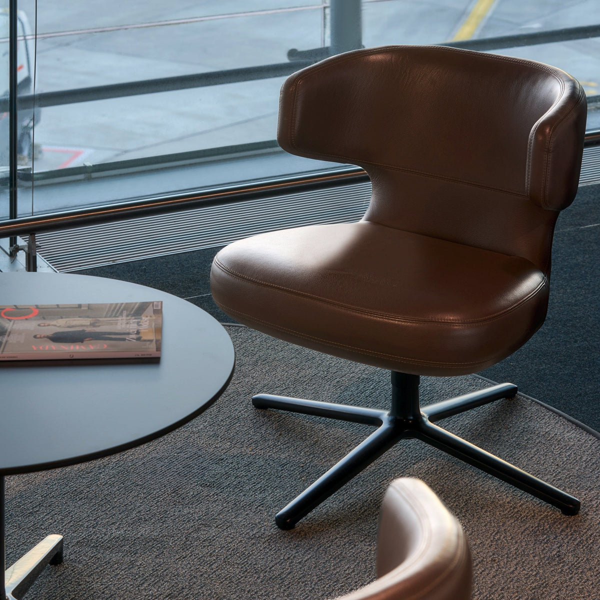 Vitra Petit Repos Loungesessel niedrig drehbar