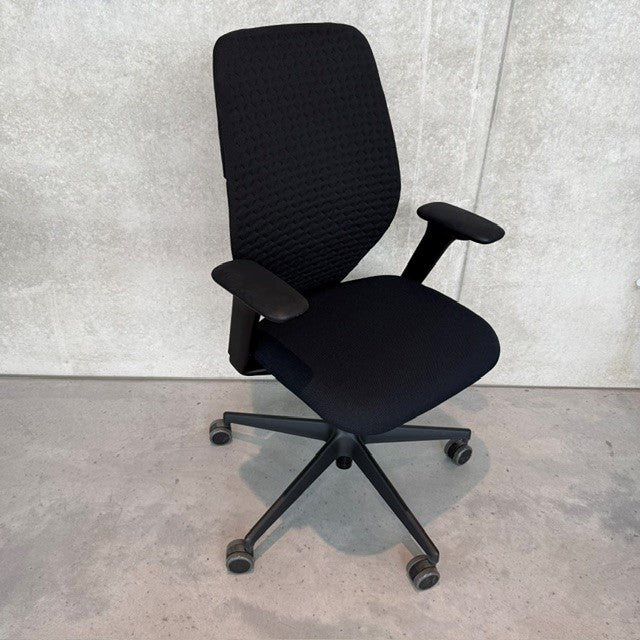 Vitra ACX Soft Bürostuhl Sitz gepolstert Plano Rücken Softpolster Quilted Knit - Outlet