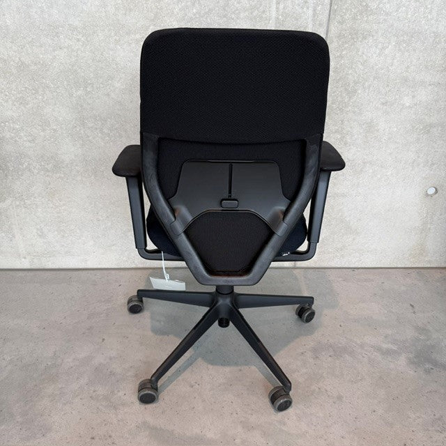 Vitra ACX Soft Bürostuhl Sitz gepolstert Plano Rücken Softpolster Quilted Knit - Outlet