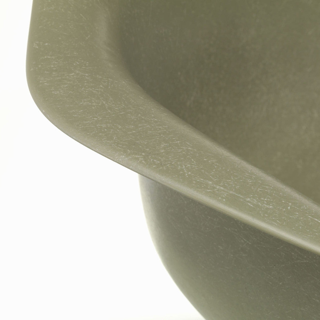Vitra Eames Fiberglass Armchair 4 Gestellvarianten & Sitzpolster optional